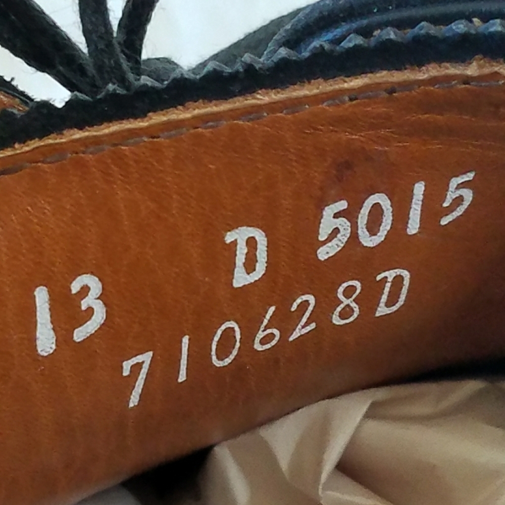 Allen Edmonds Men's Exchange Place Dress Shoes - Picture 8 of 11